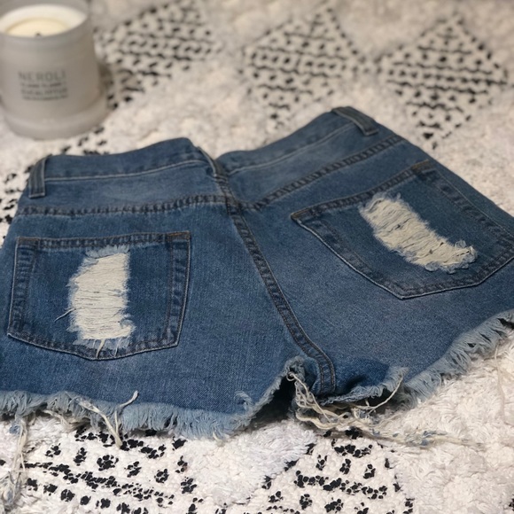 SIGNATURE8 | NWT high waisted jean shorts - Picture 3 of 7